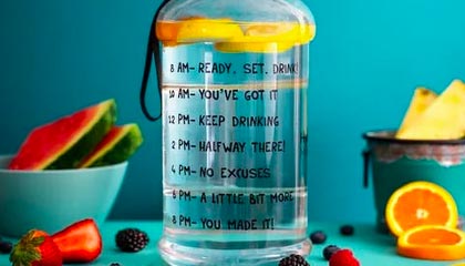 大学生入豪车6秒被指盗窃 还他清白不该这么曲折