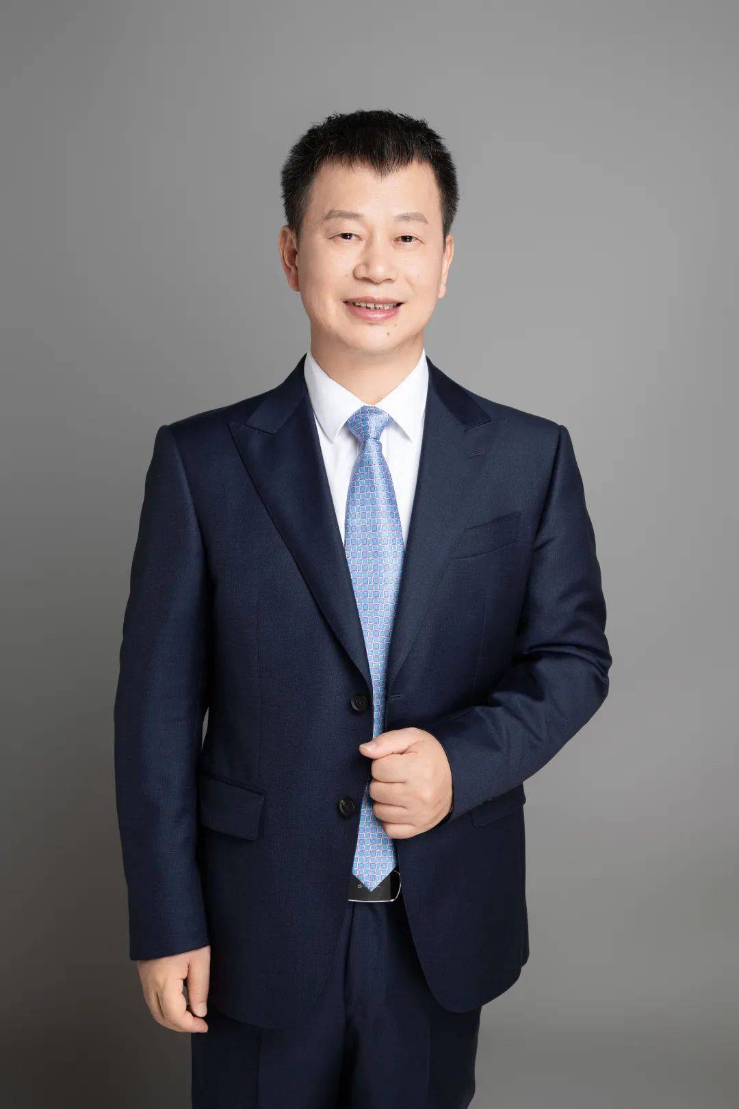 ​华宝基金董事长黄孔威：二十载砥砺奋进 向“万亿华宝”目标进发