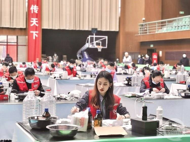 他们的巧手代表重庆<strong></p>
<p>重庆天富贵金属</strong>！全国文物行业职业技能大赛重庆捧回4项大奖