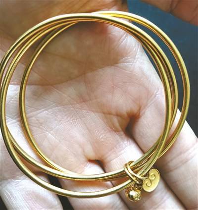 买的金手镯没有标记到底是不是正品？