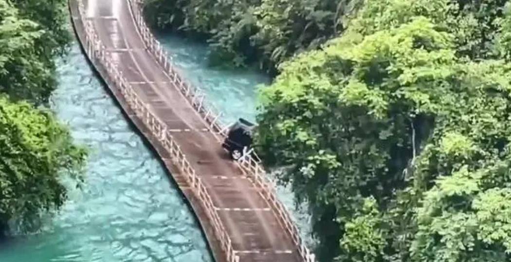 早财经丨车辆冲出网红浮桥致5死<strong></p>
<p>中行贵金属</strong>，官方通报；笑果上海脱口秀取消，新华社发声；格力员工称孟羽童系被开除；ofo创始人在美开咖啡店获千万美元融资