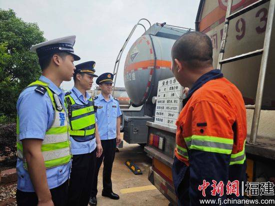龙岩：交通联“千企” 织密安全网
