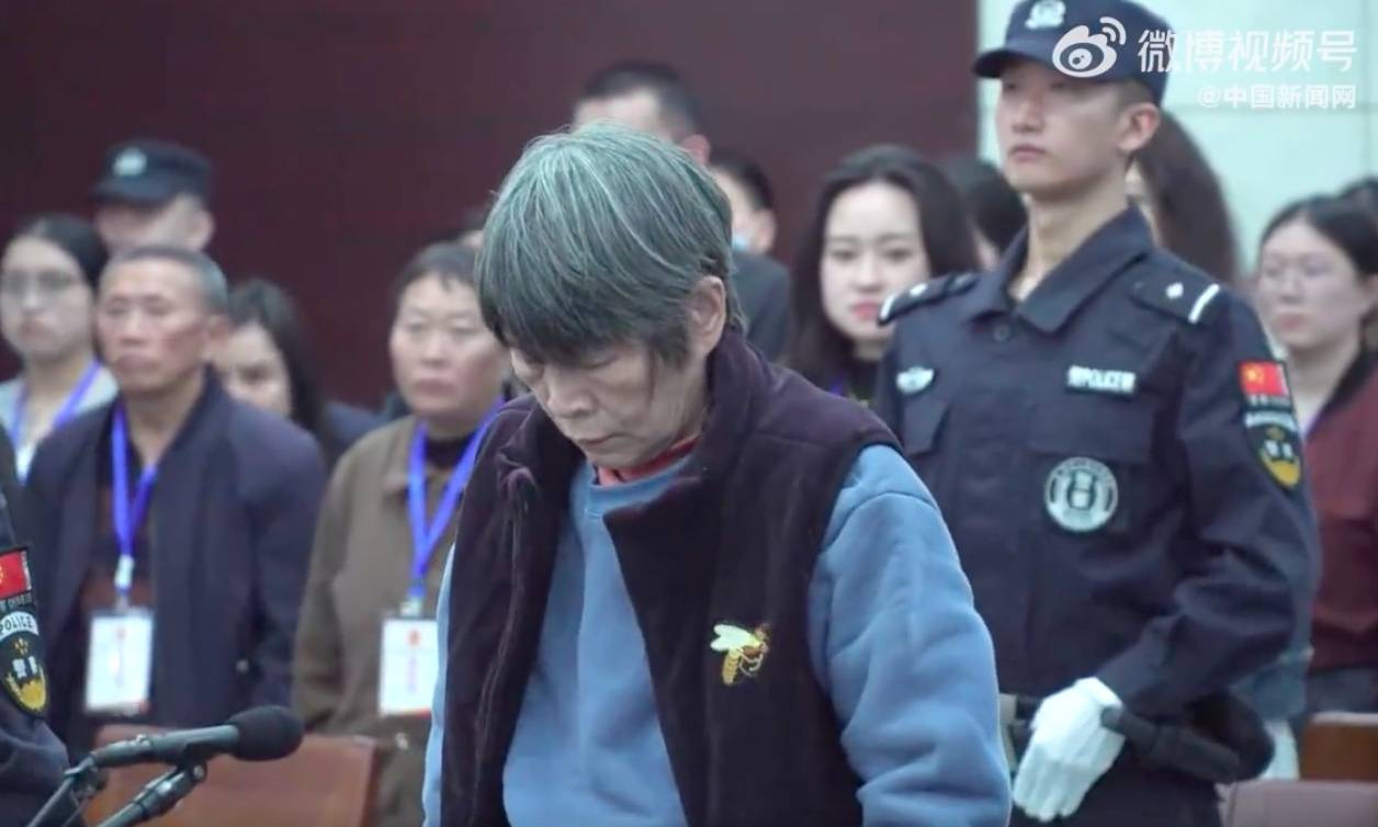 余华英死刑当庭上诉<strong></p>
<p>狗年币</strong>，杨妞花：第一次见她垂头丧气，全程低头双手发抖，但没有任何道歉