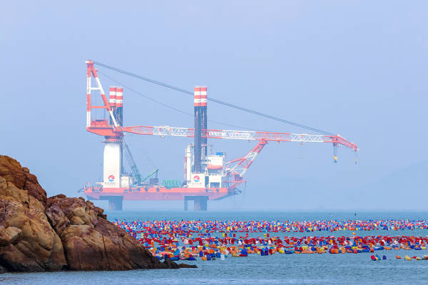“某些国家话说得很满却不落实<strong></p>
<p>币奥网</strong>，中国正相反”