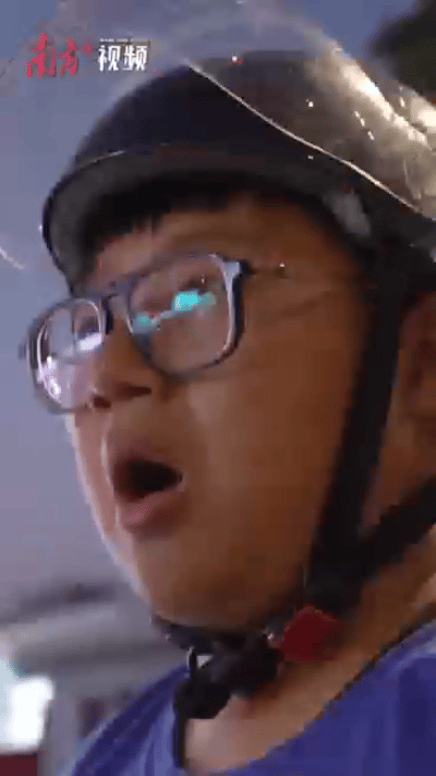 广州的“电鸡”有多疯狂<strong></p>
<p>恒币网</strong>，带你体验这条“魔鬼大道”