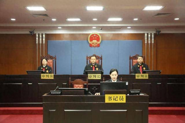 涉案超5200万<strong></p>
<p>克尔币网</strong>！山东潍坊市综合保税区原党工委副书记、管委会主任徐洪吉一审获刑16年