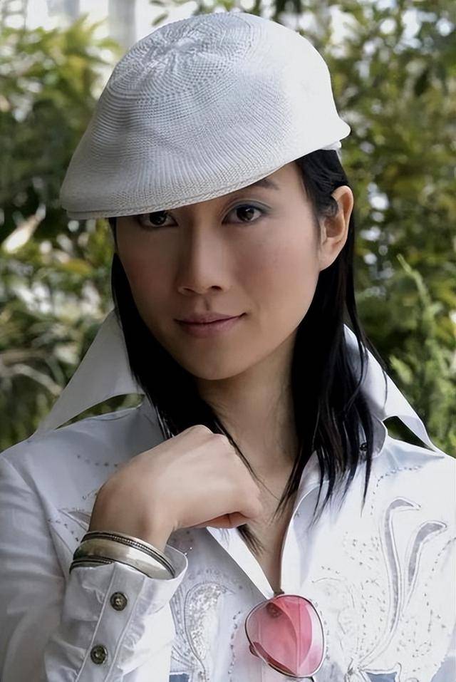 “坏人专业户”姚刚：一生无妻无子<strong></p>
<p>世纪币论坛</strong>，如今53岁在千万豪宅一个人住