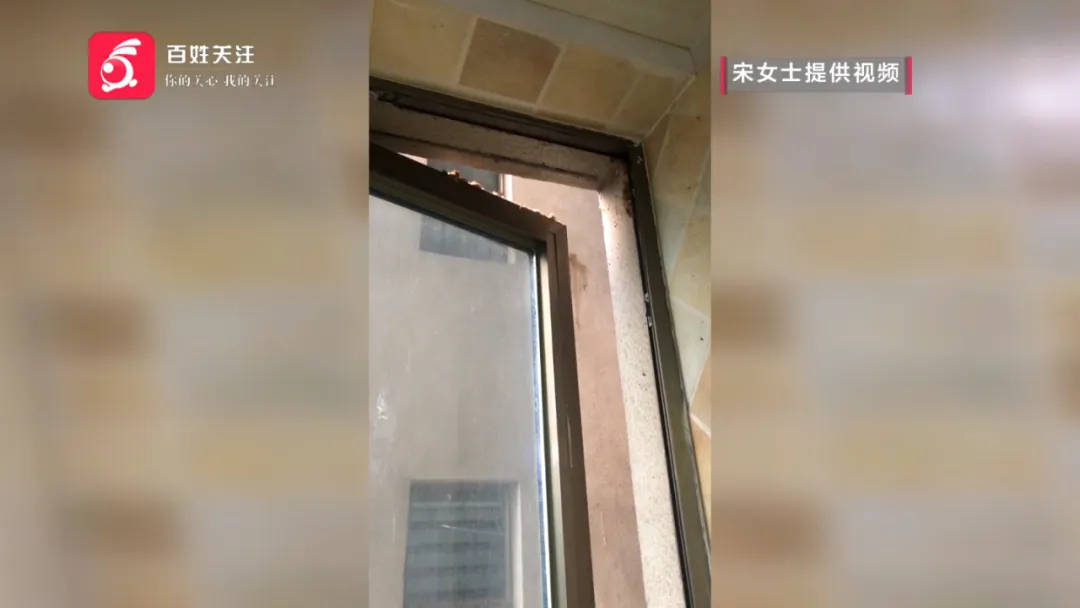 恶心坏了！贵阳一女子家中被扔进一颗“炸弹”<strong></p>
<p>法币购买力</strong>，残羹剩饭炸开花