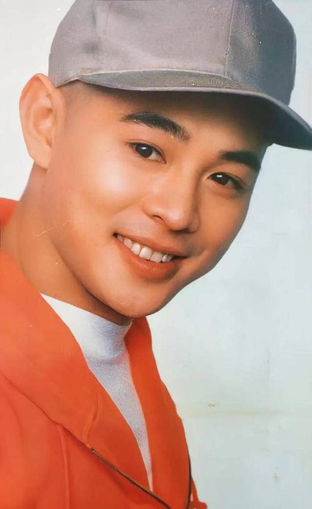 李连杰:后事一切从简<strong></p>
<p>合约交易技巧</strong>，不用立碑也不用办丧事，树葬海葬都可以