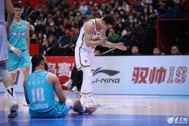 热血沸腾！青岛男篮最后三分钟14-0绝地翻盘<strong></p>
<p>ETH</strong>，队史首次单赛季双杀辽宁
