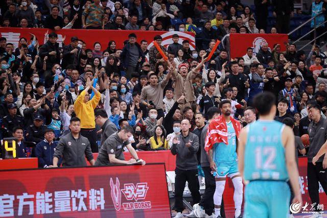 热血沸腾！青岛男篮最后三分钟14-0绝地翻盘<strong></p>
<p>ETH</strong>，队史首次单赛季双杀辽宁
