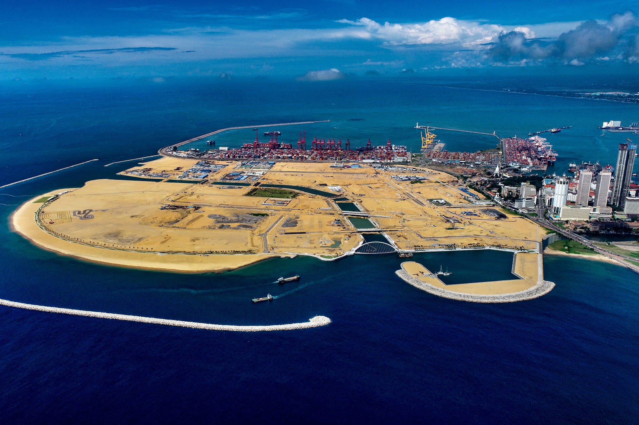 列国鉴·斯里兰卡丨记者观察：新总统访华<strong></p>
<p>币灾</strong>，斯里兰卡冀斯中关系取得新进展