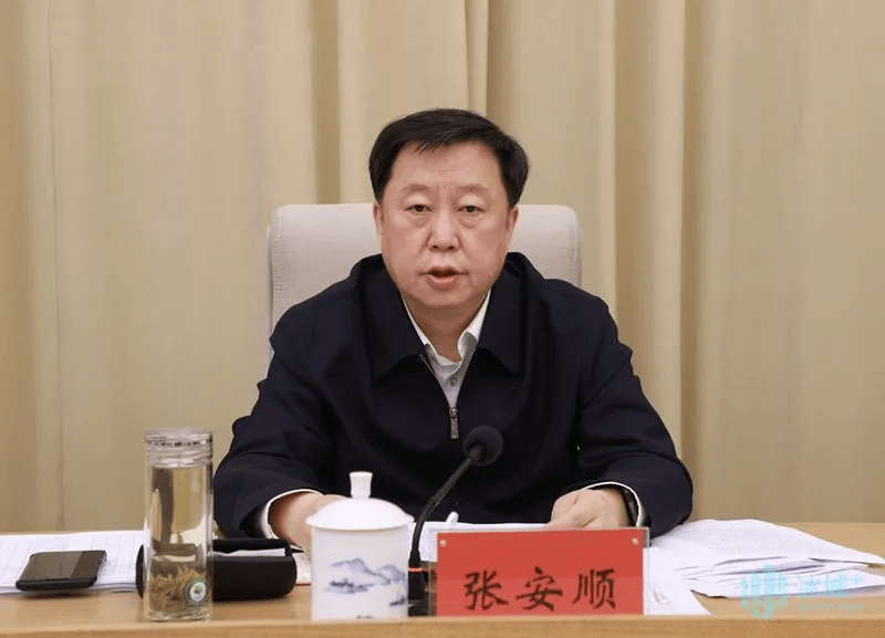 候补中央委员、黑龙江省委副书记张安顺<strong></p>
<p>小通币咚</strong>，履新职