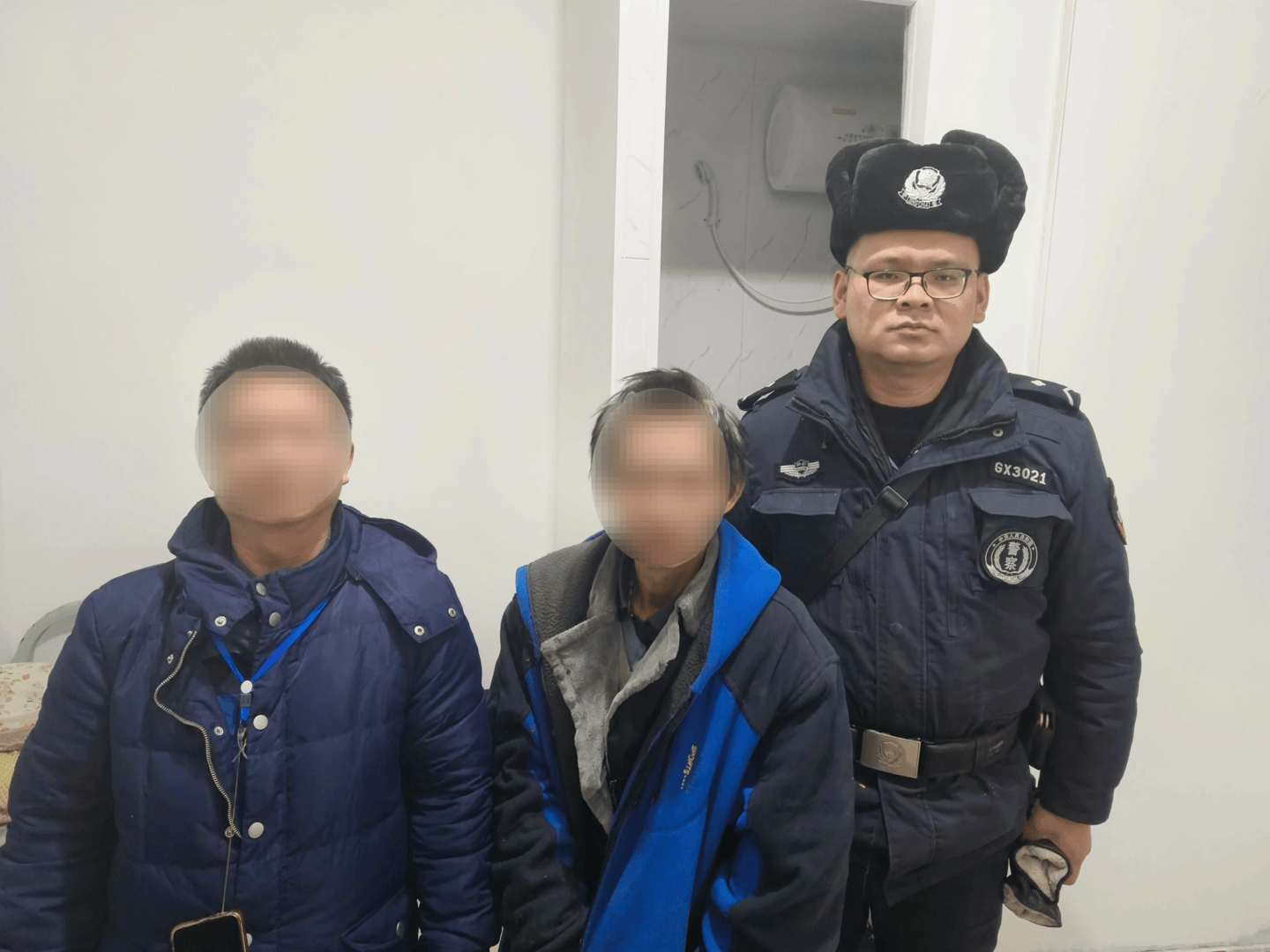 男子失联17年流落乌鲁木齐打工生病<strong></p>
<p>安密币</strong>，警方相助帮他找到亲人！弟弟：我们一直在找他