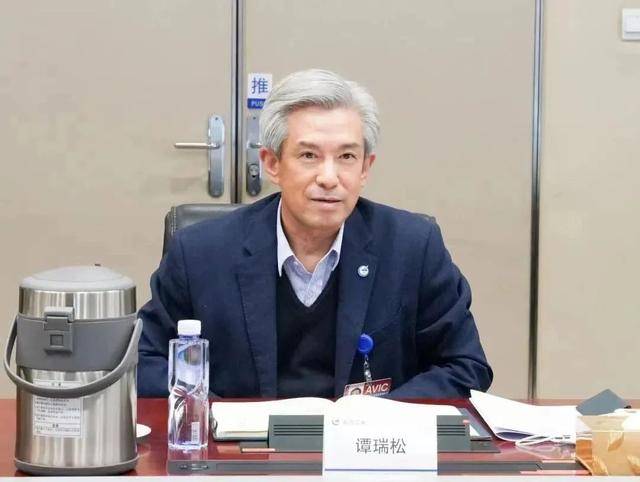 搞权色交易、“靠军工吃军工”的谭瑞松<strong></p>
<p>盈币网</strong>，被捕了