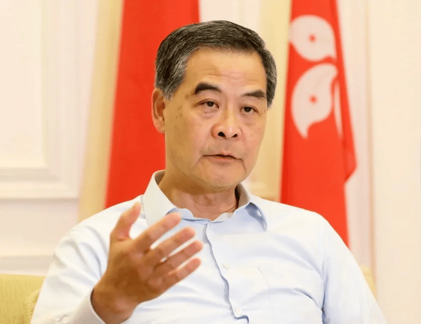 梁振英发声<strong></p>
<p>洗币</strong>！有些香港商人误信“商人无祖国”