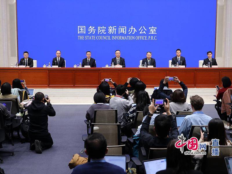 财政部：对<strong></p>
<p>洗币</strong>我国居民使用个人消费贷款进行的重点领域消费给予一定贴息支持