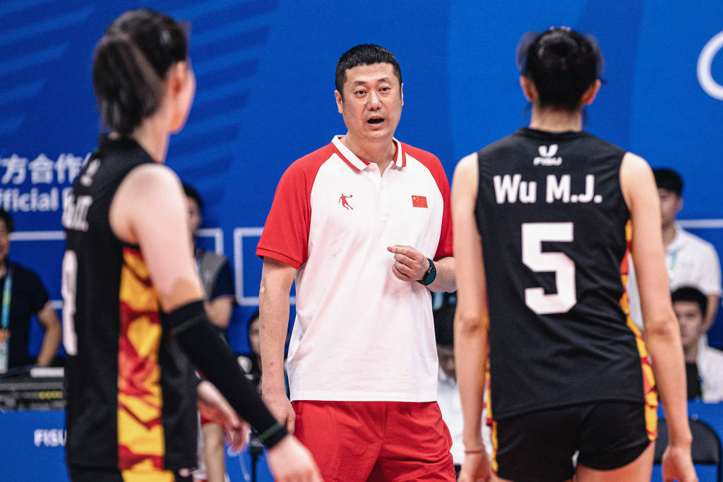 谁能成为中国女排下一任主帅<strong></p>
<p>币币网登录</strong>？想要打好这份工真的挺难
