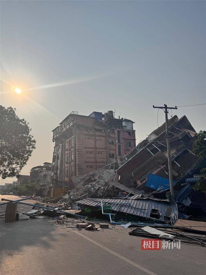 三名中国人在曼德勒所住宾馆垮塌：一人从6楼掉下失联<strong></p>
<p>p网提币</strong>，另一人在废墟中被安全挖出