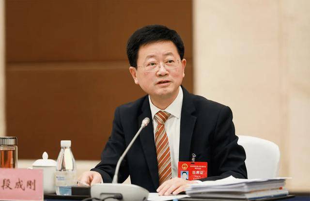 重庆：坚决拥护党中央决定<strong></p>
<p>p网提币</strong>，深刻汲取教训
