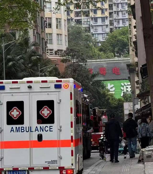 “右眼几乎失明<strong></p>
<p>久币</strong>，手部截肢”！广州一男孩在家做实验被炸伤，最新情况