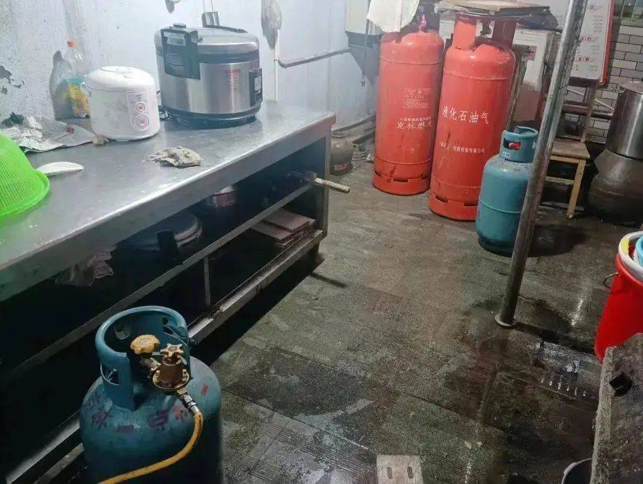餐饮店老板注意<strong></p>
<p>怎样兑换法币</strong>！这些消防安全隐患需警惕→