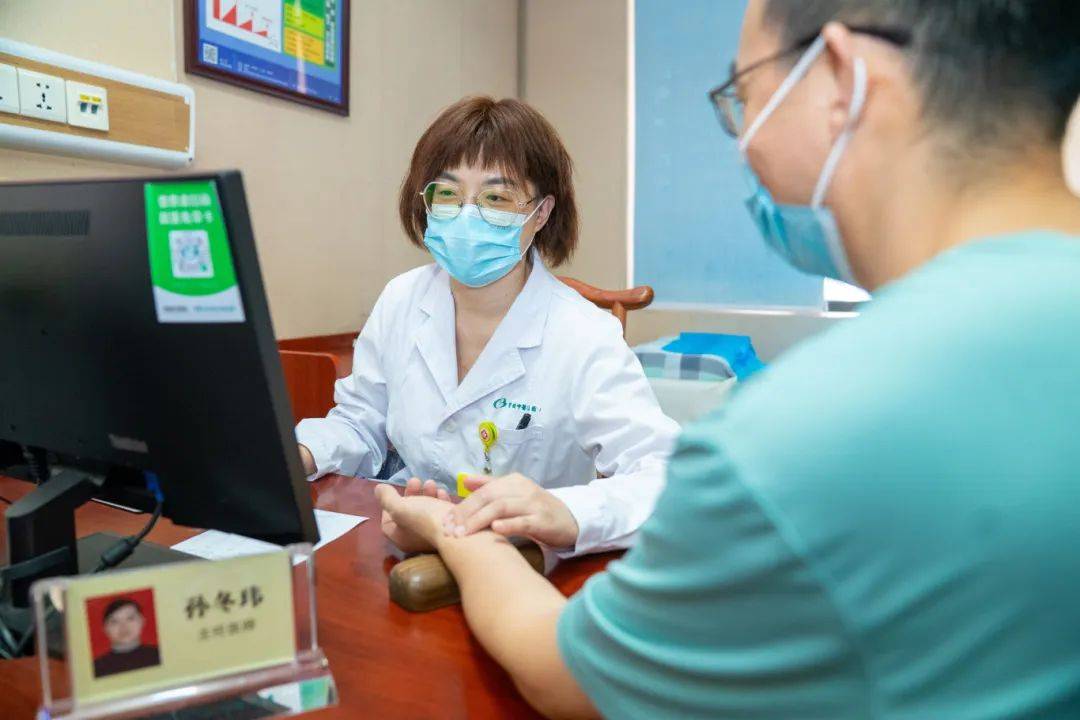 醒来“天塌了”<strong></p>
<p>染色币</strong>！深圳一女子眼睛闭不上、嘴巴漏水！这些错误很多人会犯