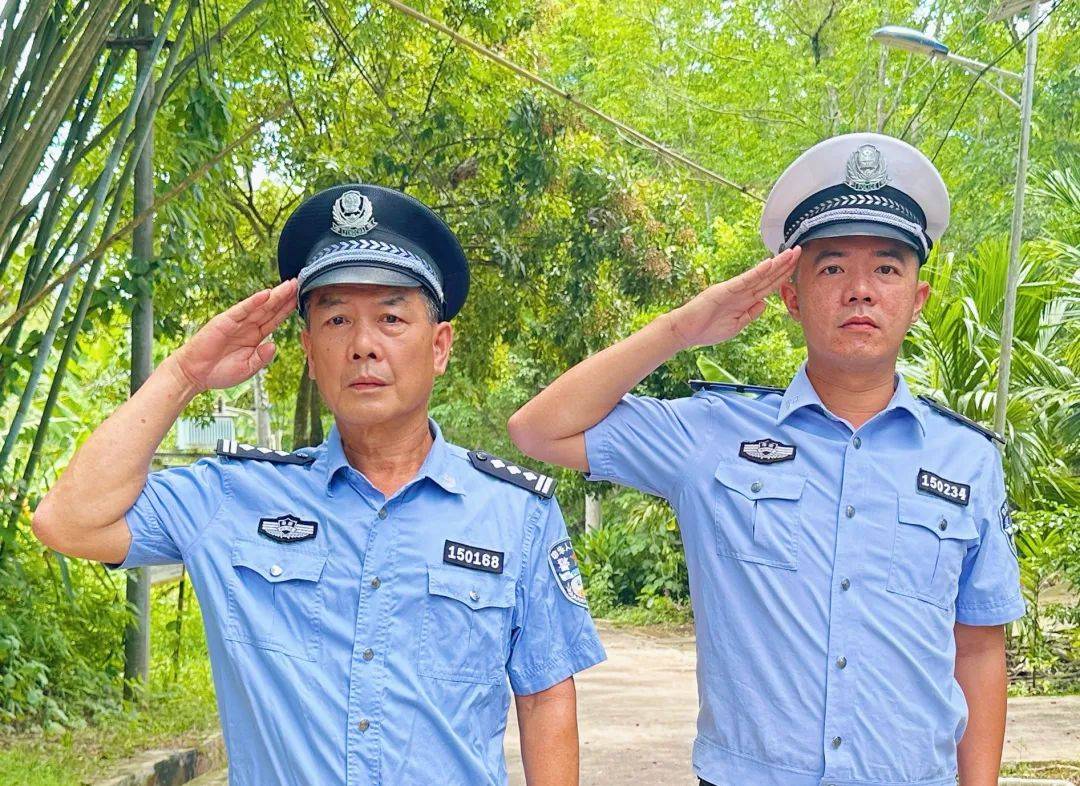白沙一警察父亲退休时<strong></p>
<p>币猫</strong>，给了儿子这本“秘籍”……