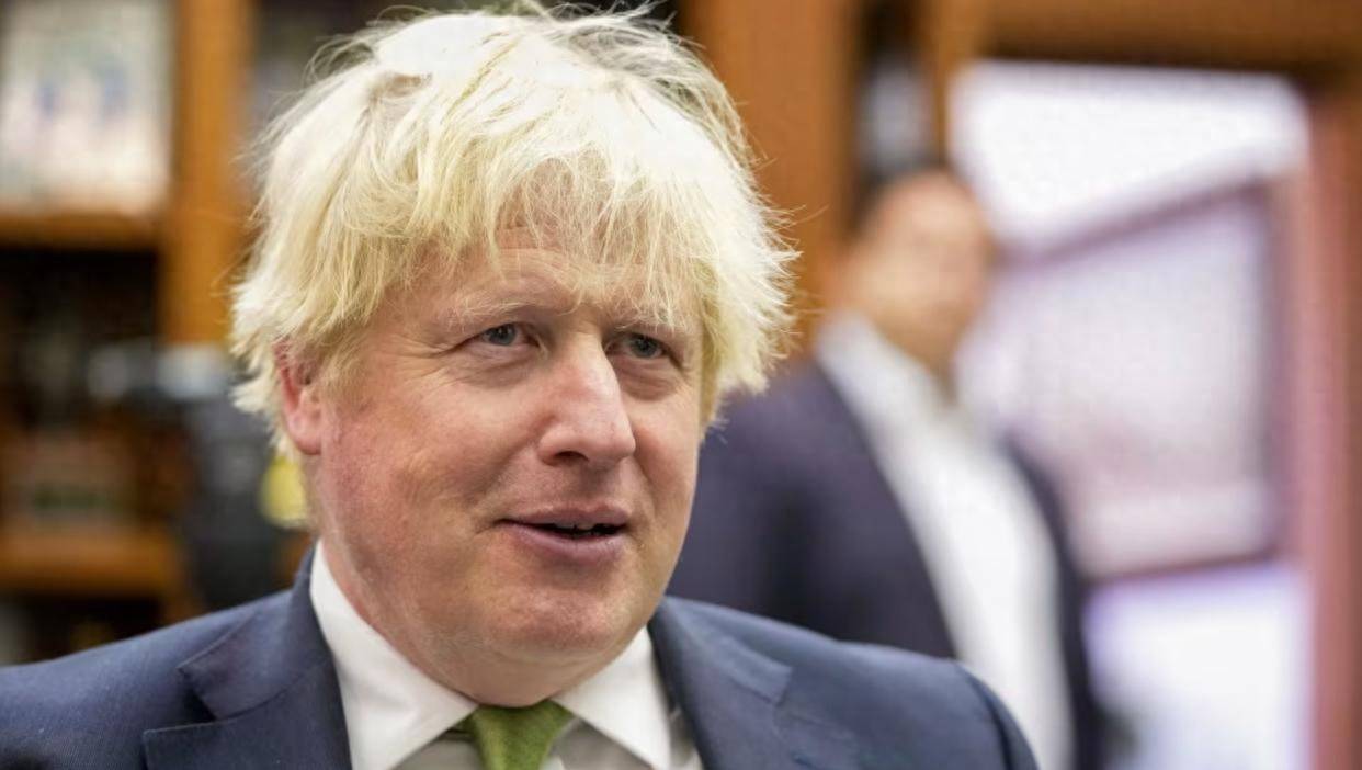 英国前首相约翰逊接受英媒采访：英国对乌克兰“缺乏兴趣”<strong></p>
<p>奉币</strong>，我“非常难过”