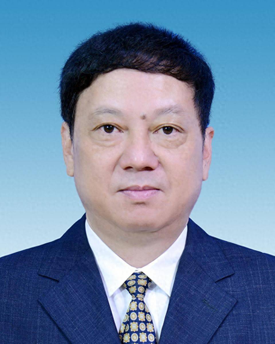 他当选新职<strong></p>
<p>莫币</strong>！曾任福州市市长（附简历）