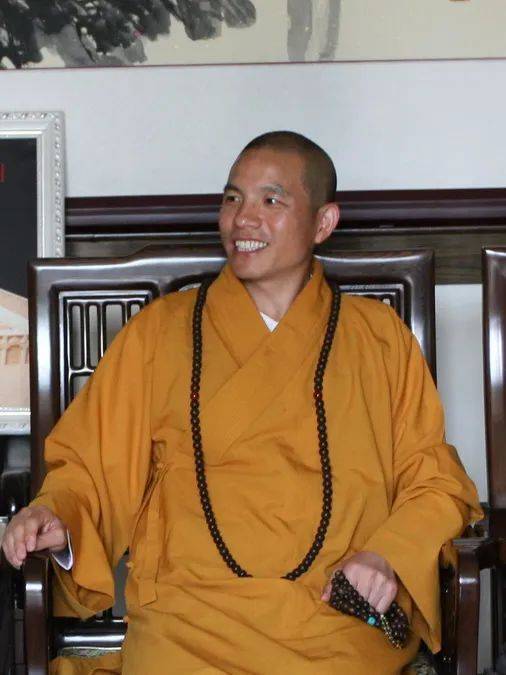 解密少林寺新住持：20年白马寺方丈<strong></p>
<p>莫币</strong>，曾表示“不评价少林寺商业化”
