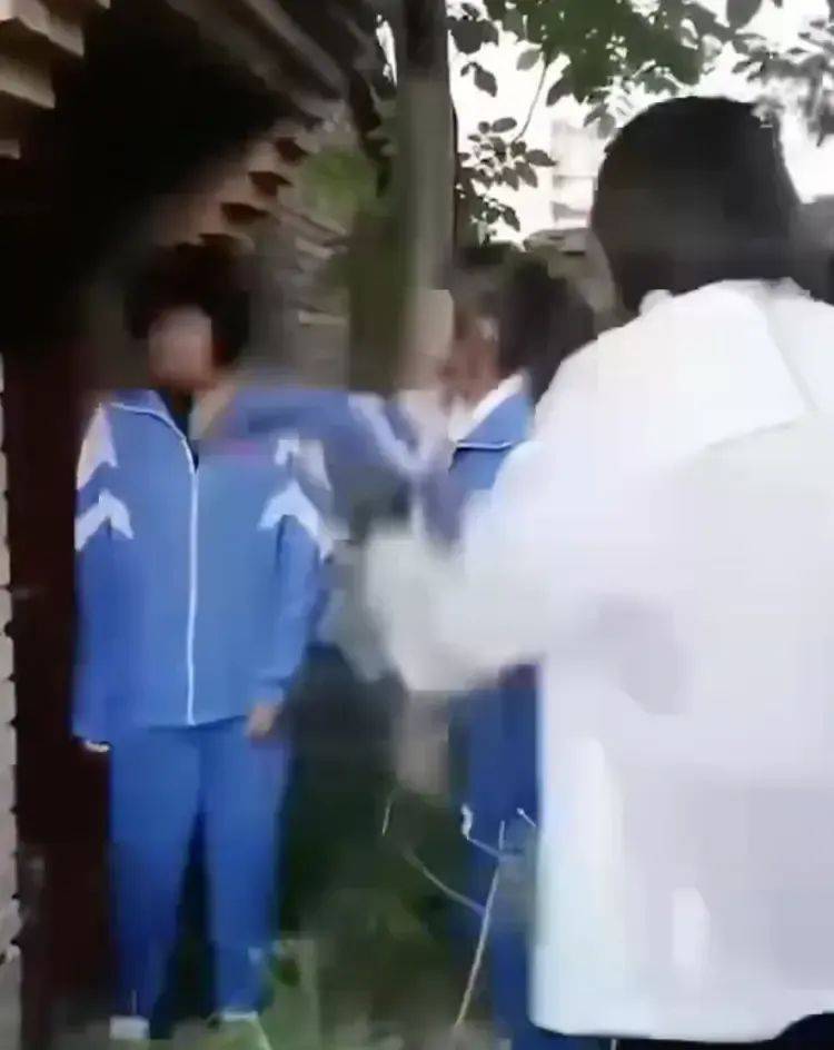 甘肃艺考播音第一名女生霸凌视频曝光<strong></p>
<p>云特币</strong>？教育局回应