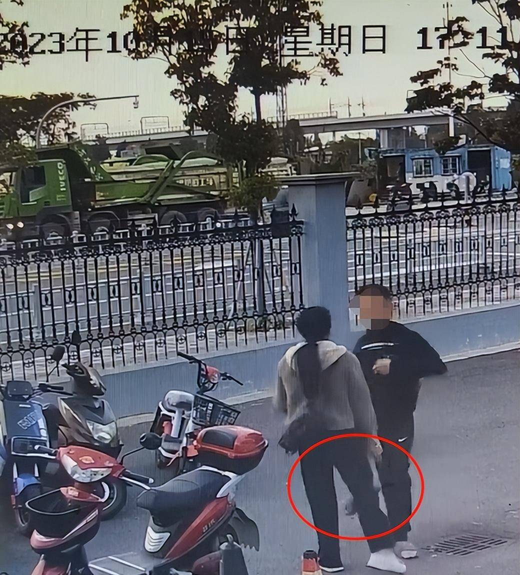 “儿子备考的大学需政审<strong></p>
<p>数子货币</strong>，母亲怕影响孩子默默忍受家暴”？当事女子回应：事实有出入