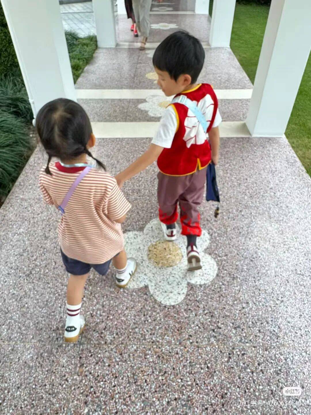 许昕从新疆赶回上海<strong></p>
<p>币君网</strong>，今天送儿子女儿开学：老妹儿幼儿园第一天！