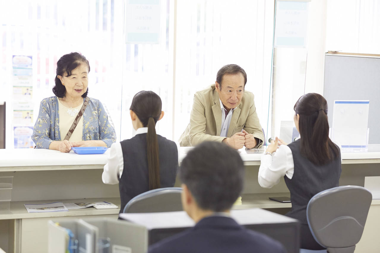 退休后<strong></p>
<p>币君网</strong>，他们重新开始上班：“工资不高，图个开心”