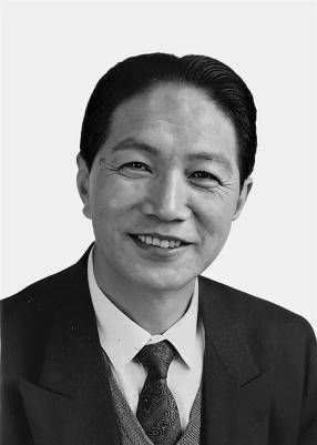 辽宁省人大常委会原副主任毕锡桢逝世<strong></p>
<p>全球币网联盟</strong>，曾任大连市委书记