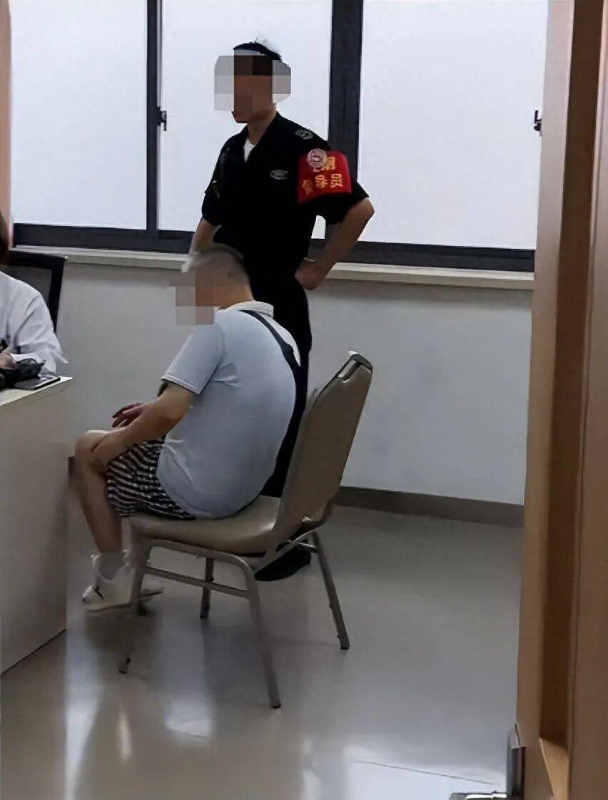 网友称在上海同济医院就诊<strong></p>
<p>什币网海外版</strong>，遇保安带患者强行插队！皮肤科：已关注到相关视频，将了解情况