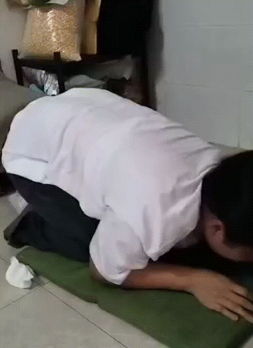 男子自称“玉皇大帝”<strong></p>
<p>绿行币</strong>，奸淫妇女10人，敛财超500万元