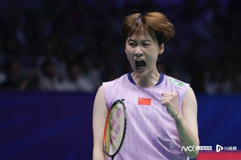 中国羽毛球大师赛16强战<strong></p>
<p>币阅</strong>,国羽五项锁定11个八强席位