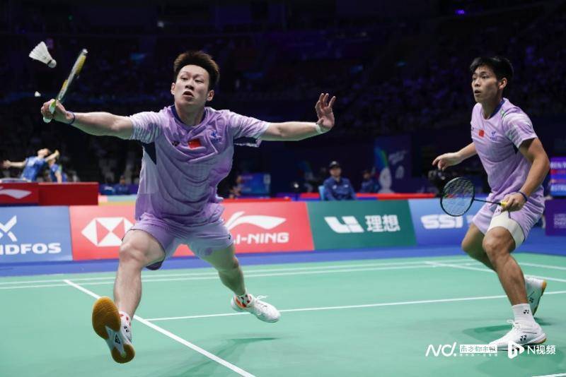 中国羽毛球大师赛16强战<strong></p>
<p>币阅</strong>,国羽五项锁定11个八强席位