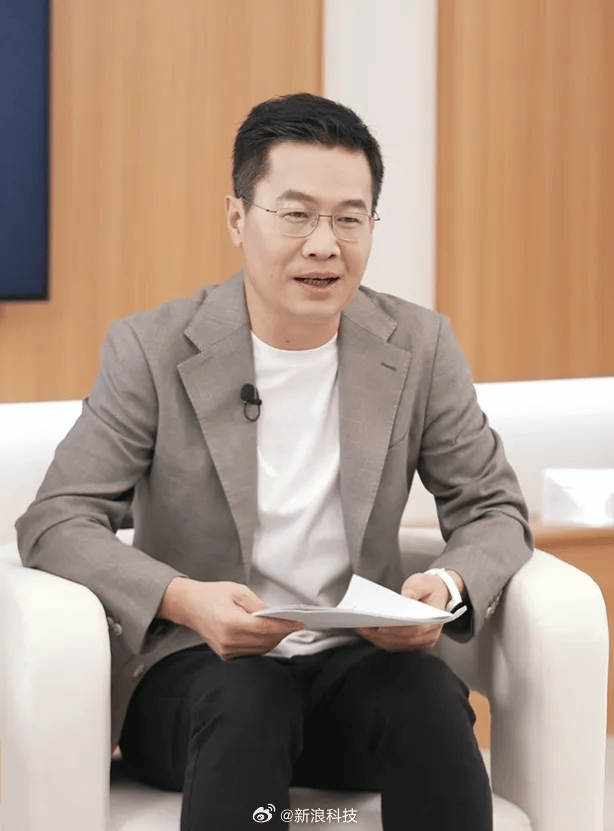 小米17定档9月25日发布<strong></p>
<p>凤凰币</strong>，雷军当晚举行《改变》演讲，此前称对标iPhone正面迎战