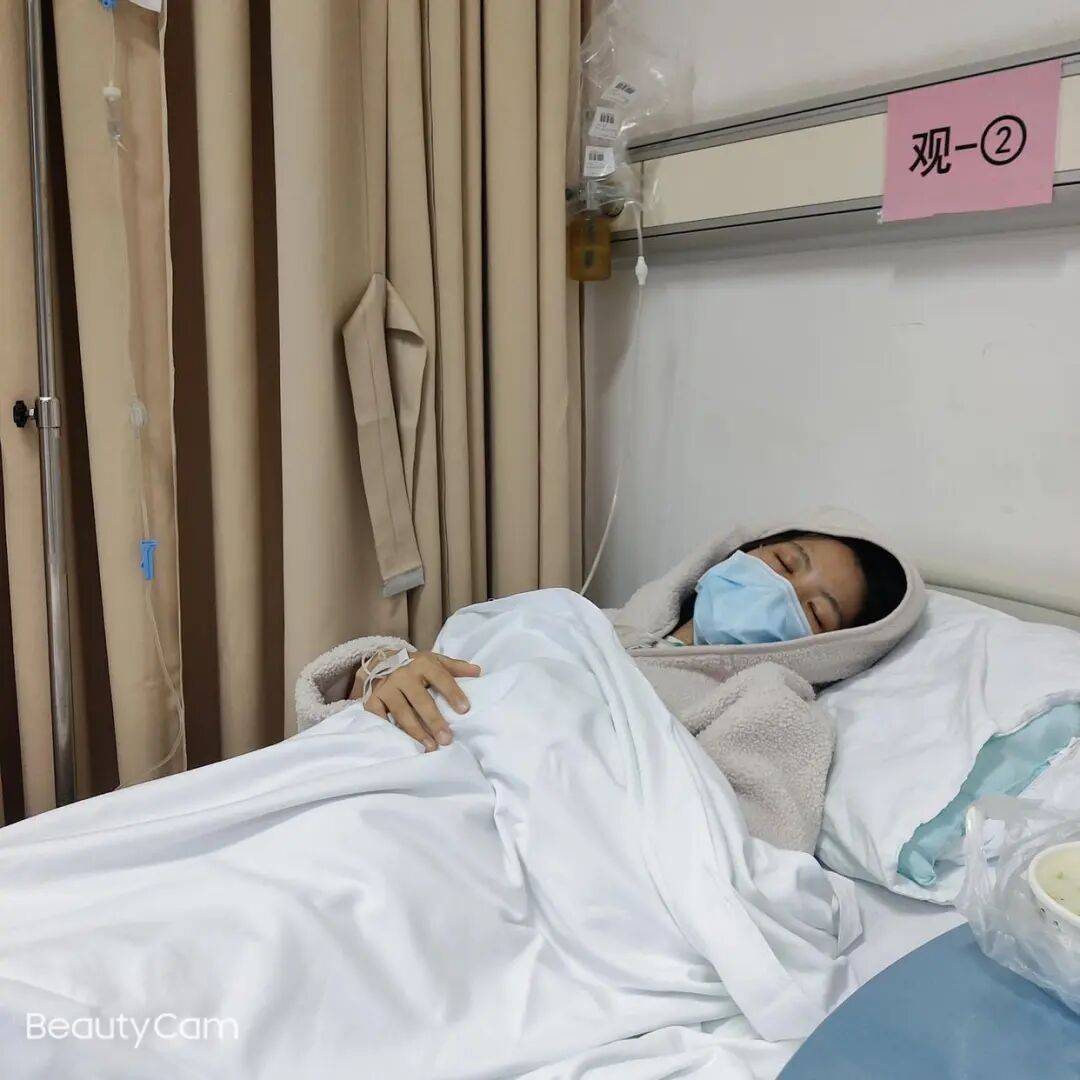 女护士结婚半年发烧头痛<strong></p>
<p>币利网</strong>,诊治12天才确诊“脑脊髓炎”致丧失劳动能力,鉴定:两家三甲医院因未及早诊断病情,应承担责任