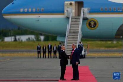 紧张!德国、瑞典战机直接与俄机缠斗<strong></p>
<p>币利网</strong>,会正面冲突吗?