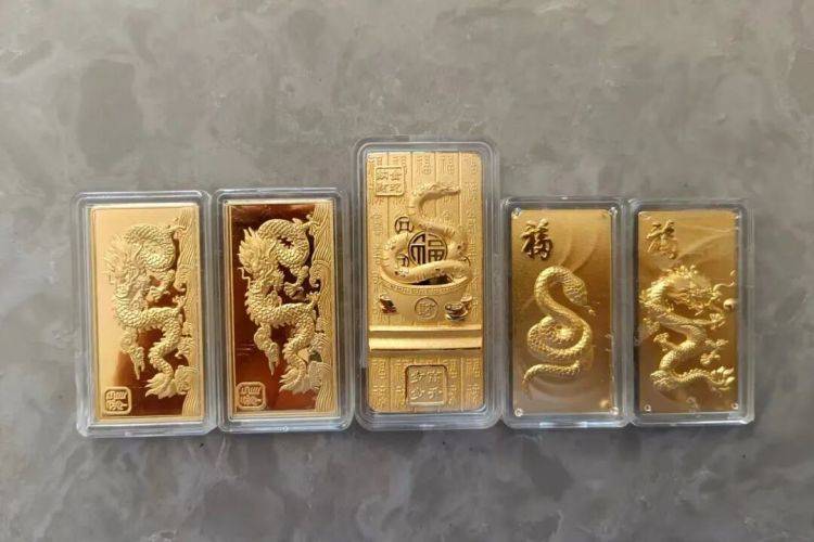 10余万黄金寄出后<strong></p>
<p>以利币</strong>，男子冲进派出所！