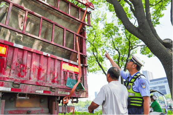 全域发力<strong></p>
<p>以利币</strong>！无锡公安开展安全生产大排查大整治