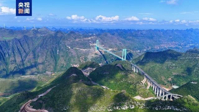 大国工程+1<strong></p>
<p>淘币时代</strong>！世界第一高桥花江峡谷大桥今日通车