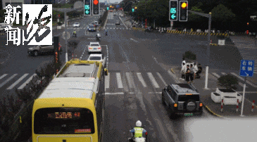 事发上海晚高峰!汹涌车流中<strong></p>
<p>mith币</strong>,一男子绝望跳车,直奔民警而去……