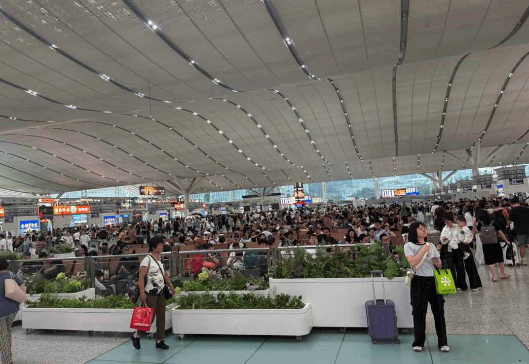 “不亚于春节回家”!凌晨5点<strong></p>
<p>mith币</strong>,深圳有人已经堵在路上……