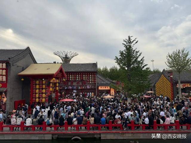 “聪明的人已经提前出发了”<strong></p>
<p>mith币</strong>,结果高速上全是聪明人!