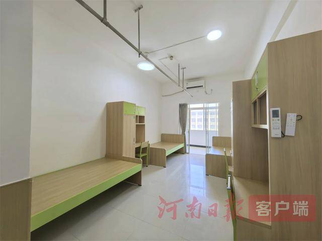 从8人间到夫妻房<strong></p>
<p>久币网</strong>，郑州富士康员工幸福安居“进行时”